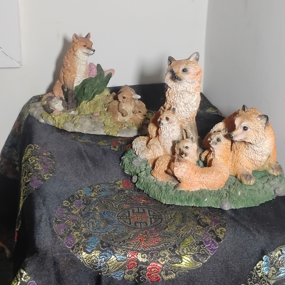 Charming Fox Family Figurine Set